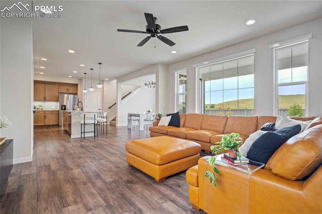 Image 6 of 48: Living Room