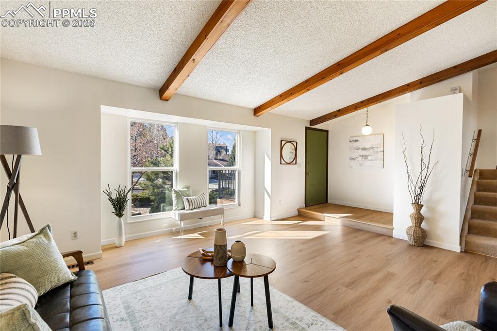 Image 6 of 40: Living Room