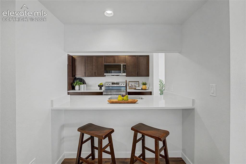 Image 12 of 29: Kitchen
