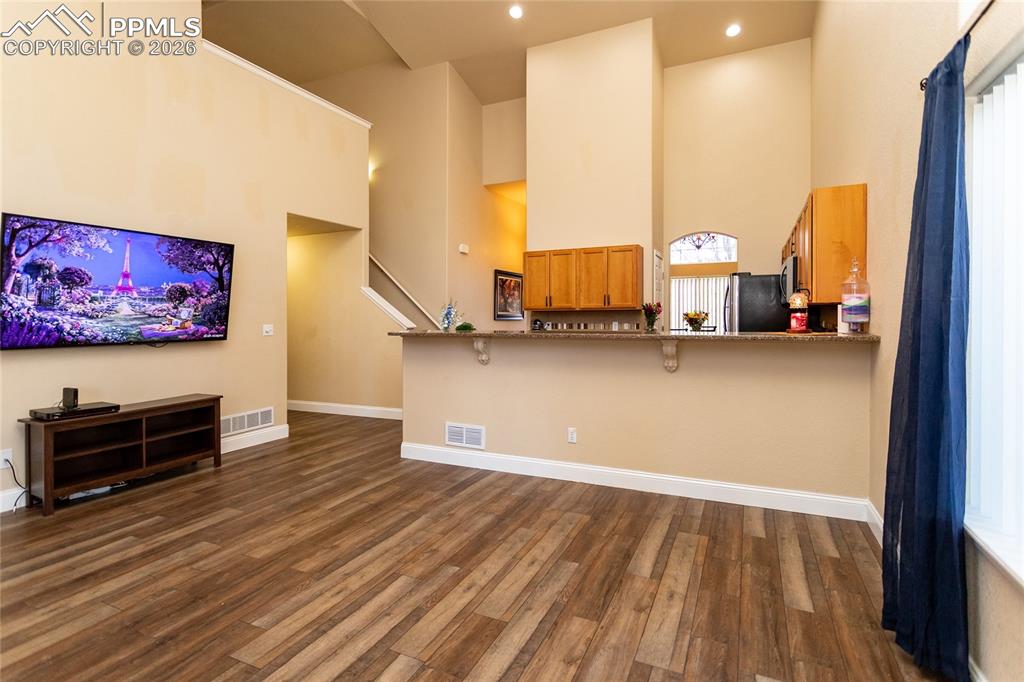 Image 13 of 46: Living Room