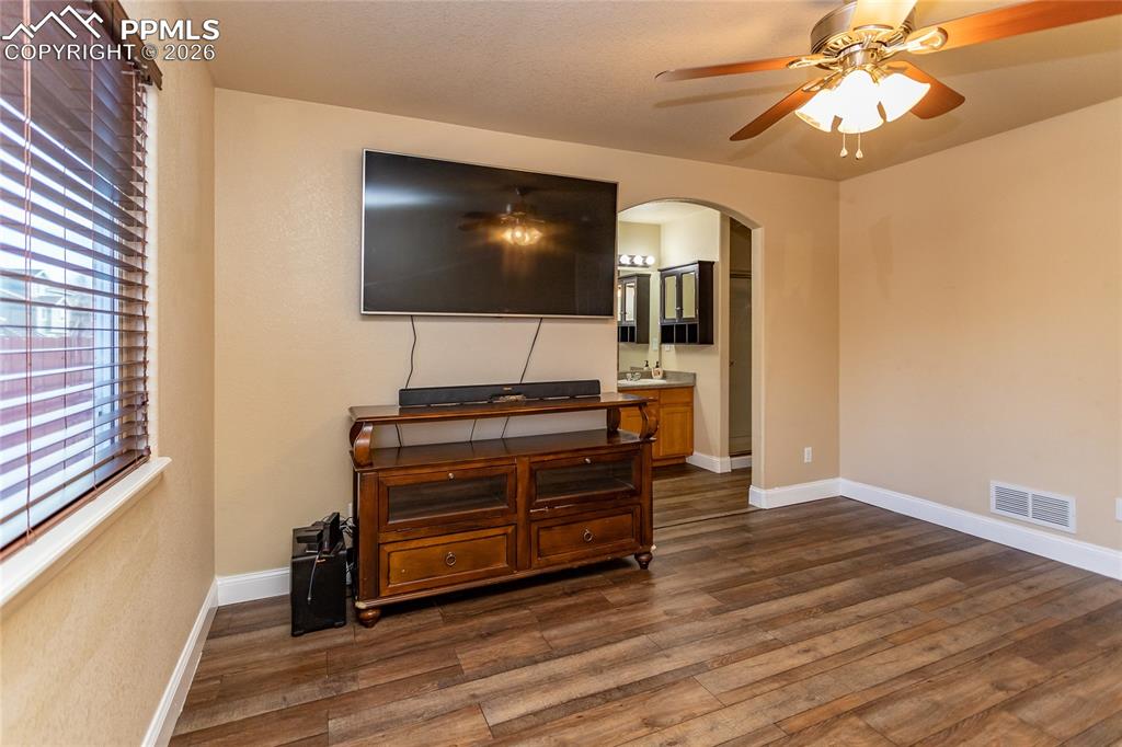 Image 18 of 46: Master Bedroom