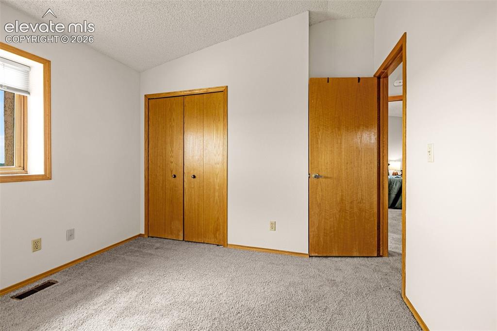 Image 21 of 42: Bedroom