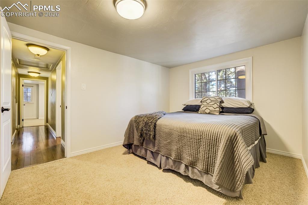 Image 24 of 50: Upstairs bedroom 2