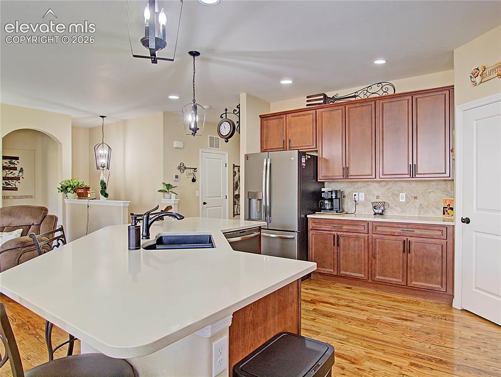 Image 11 of 32: Kitchen