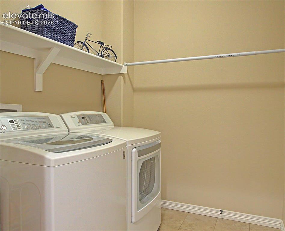 Image 27 of 32: Laundry