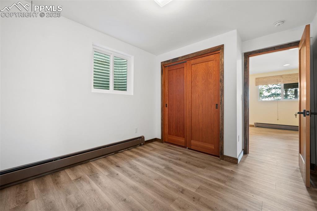 Image 11 of 50: Bedroom