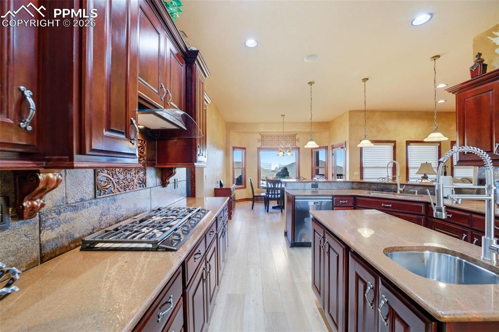 Image 12 of 49: Kitchen