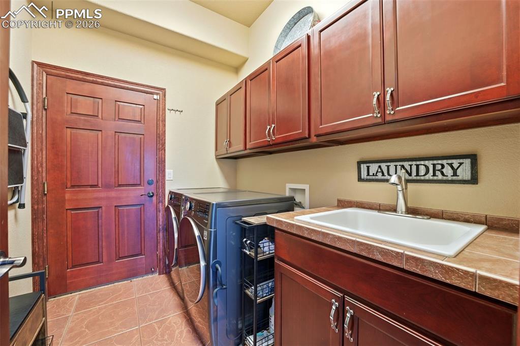 Image 16 of 49: Laundry