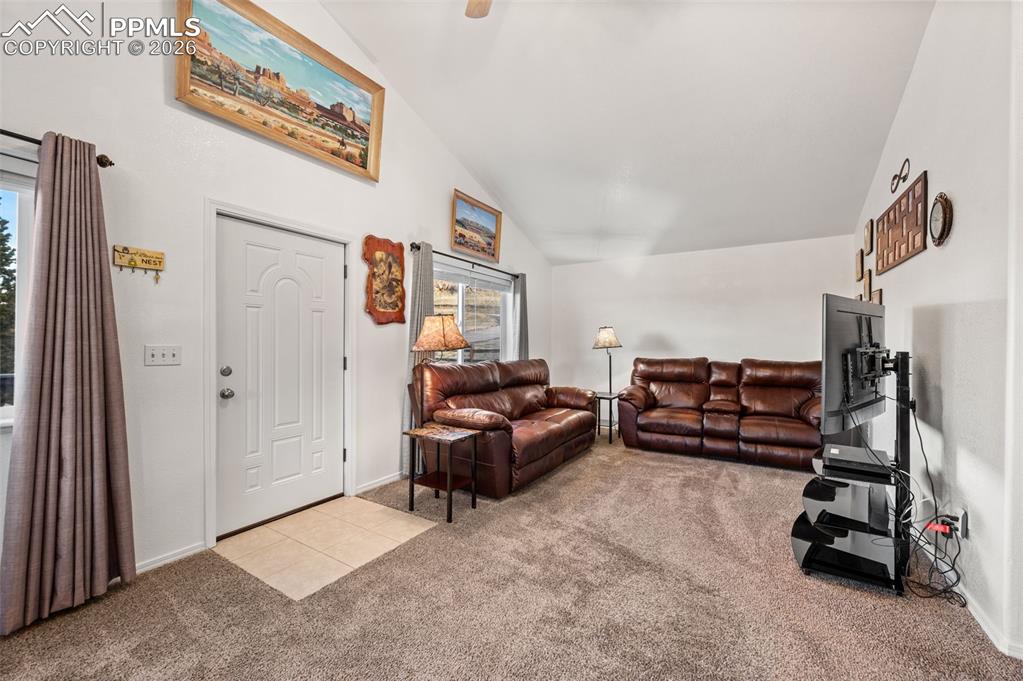 Image 5 of 32: Living Room