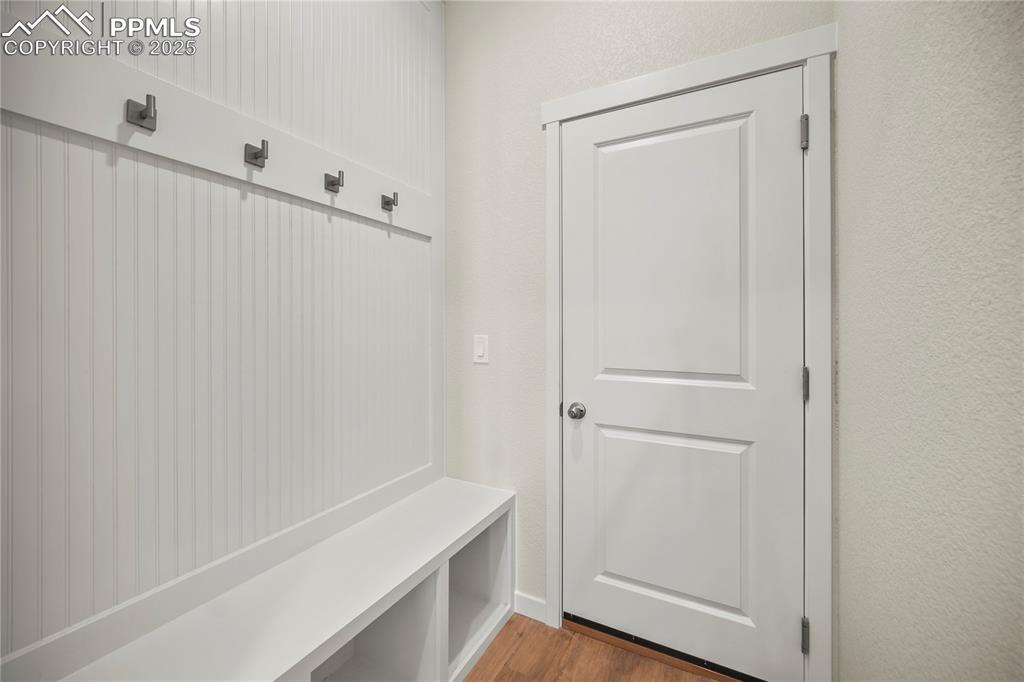 Image 18 of 32: Mud Room