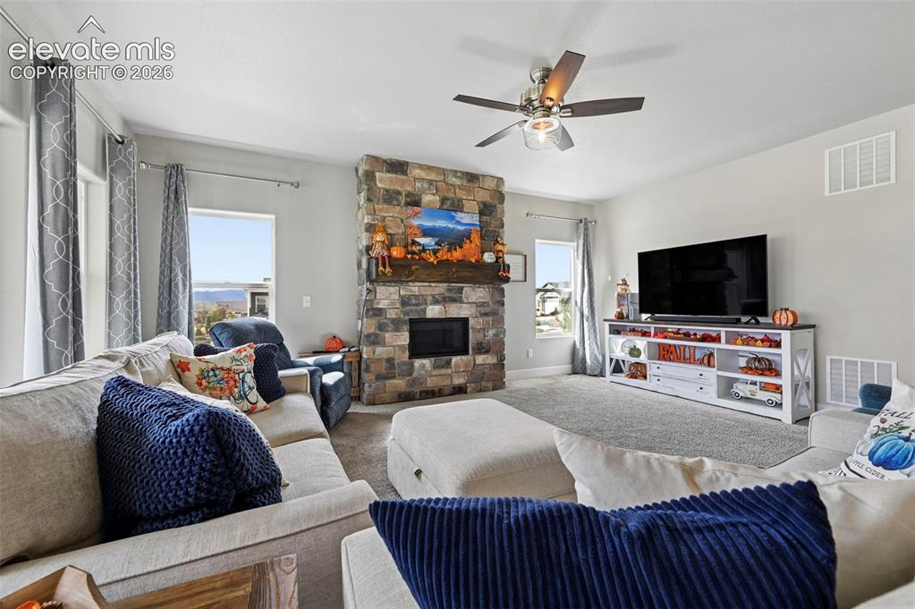 Image 10 of 41: Living Room