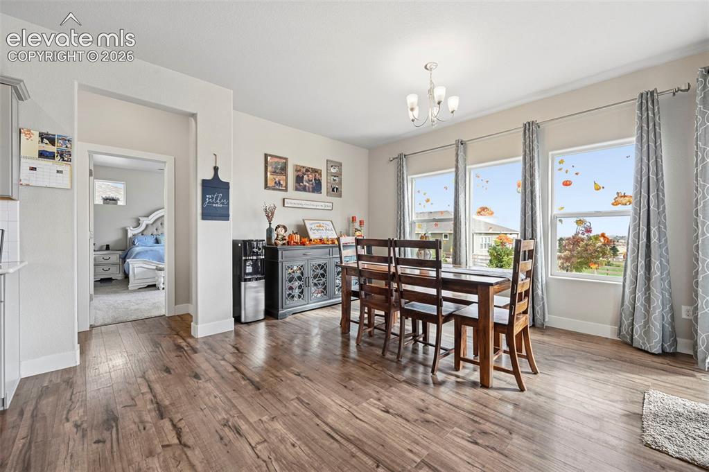 Image 19 of 41: Dining Area