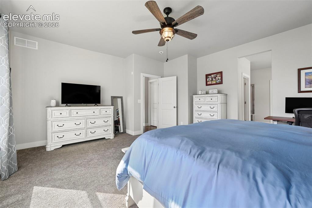 Image 25 of 41: Master Bedroom