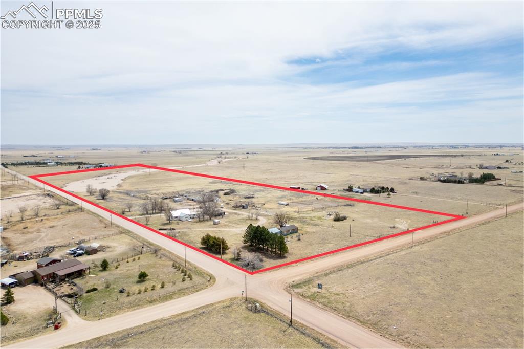 Image 45 of 50: Property Lines are Approximate and not a survey