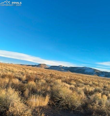 Image 7 of 14: View of mountain feature