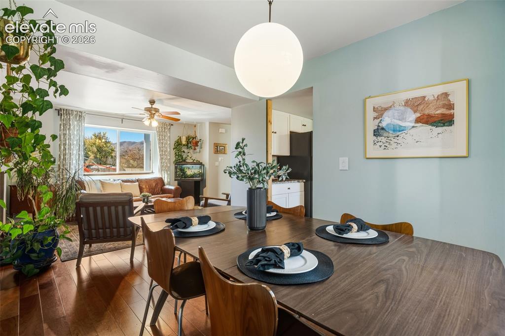 Image 13 of 41: Dining Area