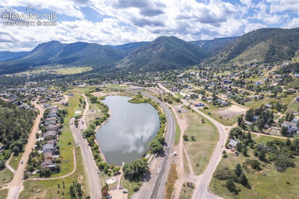 Image 17 of 18: Location, location! Conveniently located near Palmer Lake, local restaurant