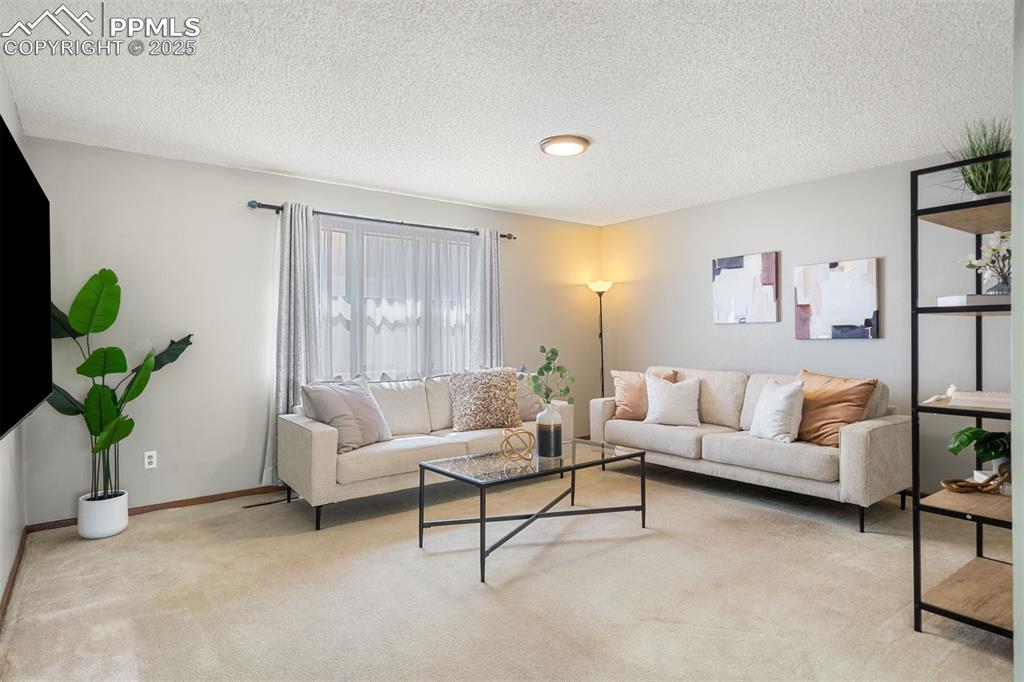 Image 11 of 25: Living Room