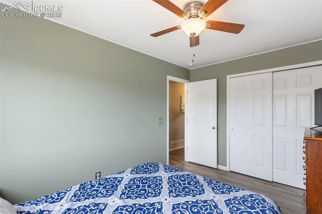 Image 25 of 49: Bedroom