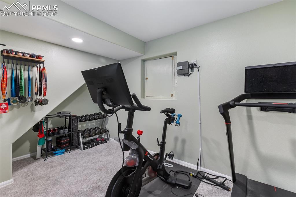 Image 33 of 49: Family Room