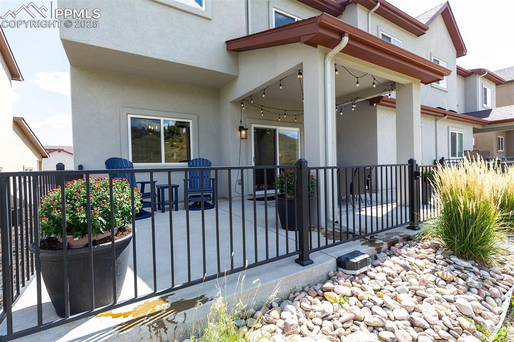 Image 21 of 50: Back of Structure