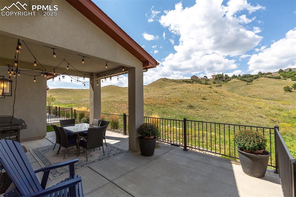 Image 23 of 50: Patio