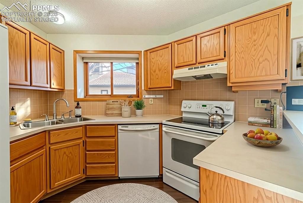 Image 20 of 26: Virtually Staged