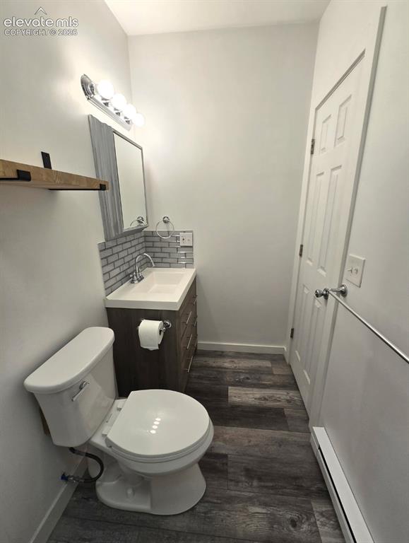 Image 30 of 43: Bathroom