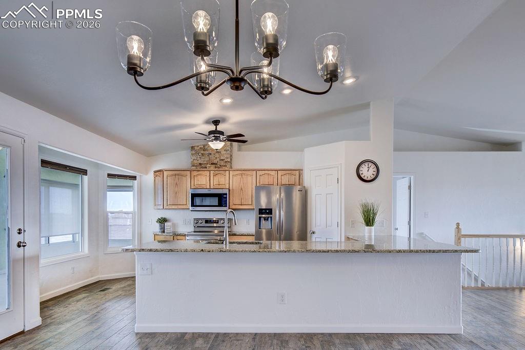 Image 6 of 43: Kitchen