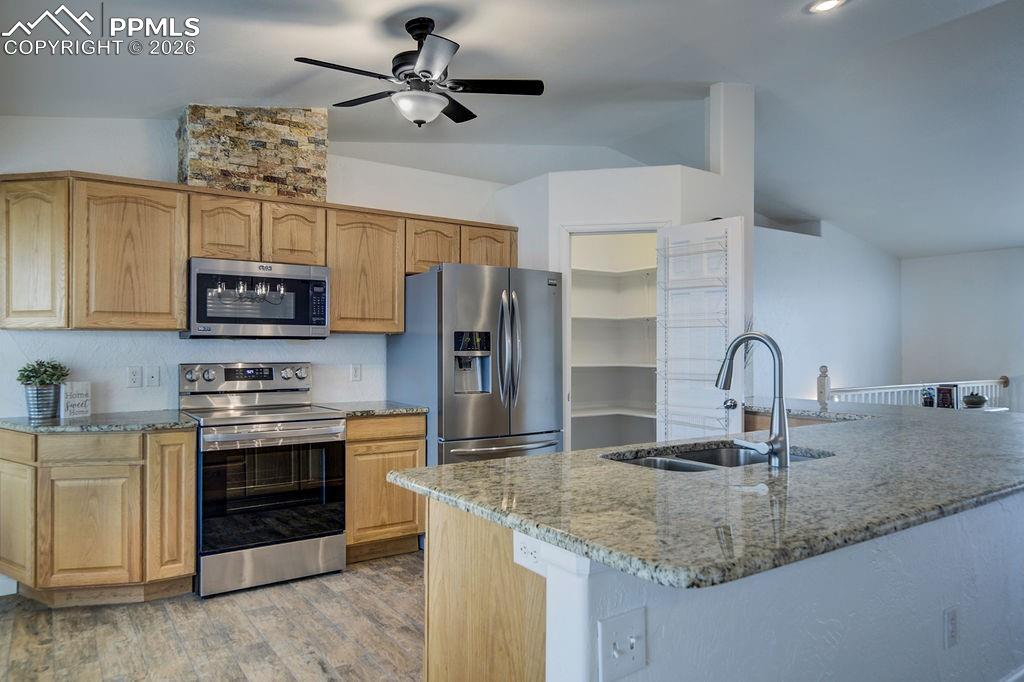 Image 9 of 43: Kitchen