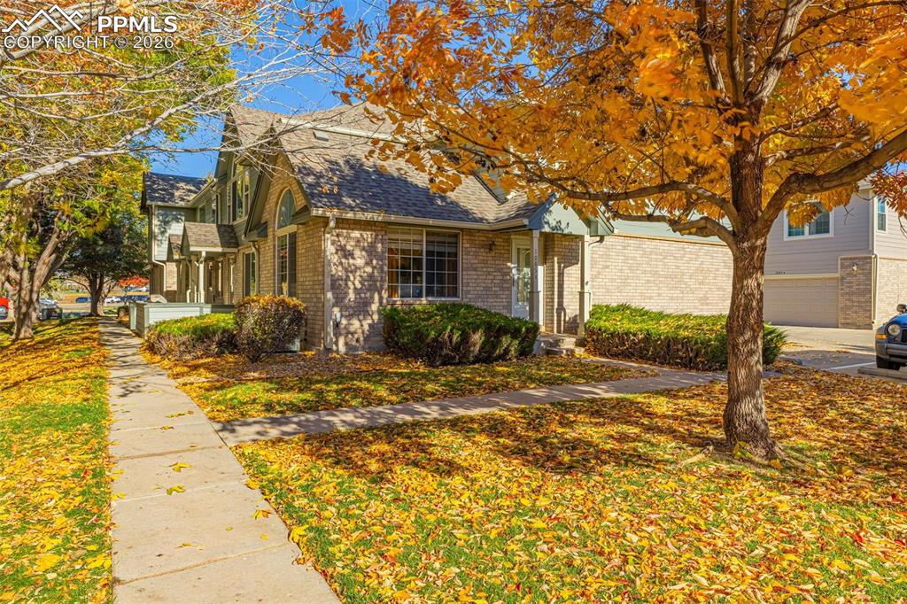 Image 1 of 32: Front of Structure