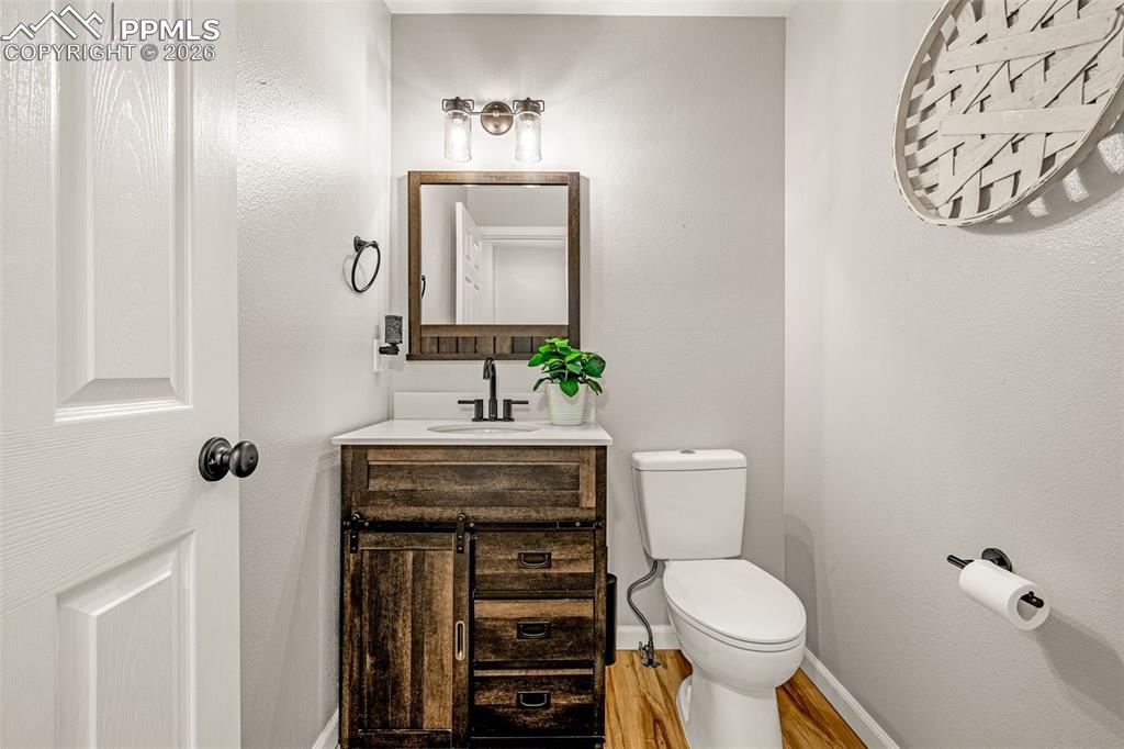 Image 12 of 32: Bathroom