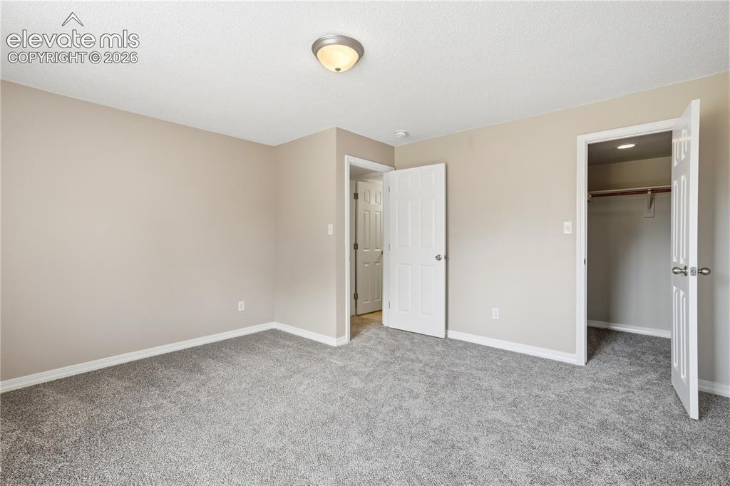 Image 19 of 42: Bedroom