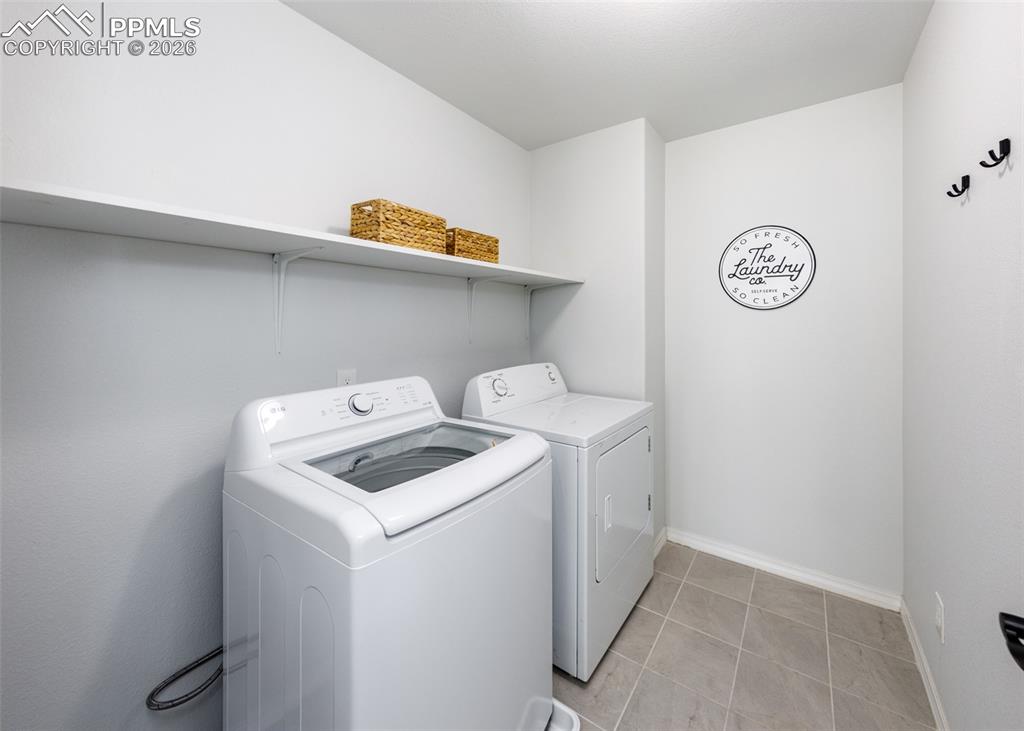 Image 42 of 50: Laundry