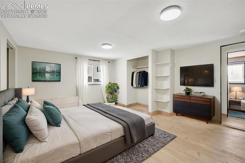 Image 19 of 47: Virtually Staged