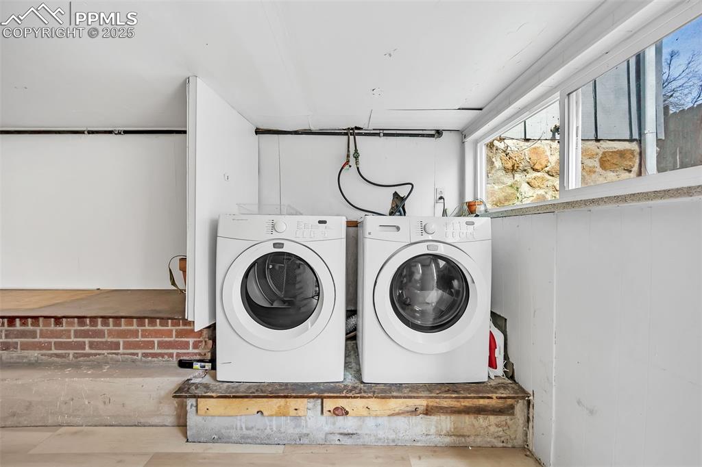 Image 26 of 47: Laundry