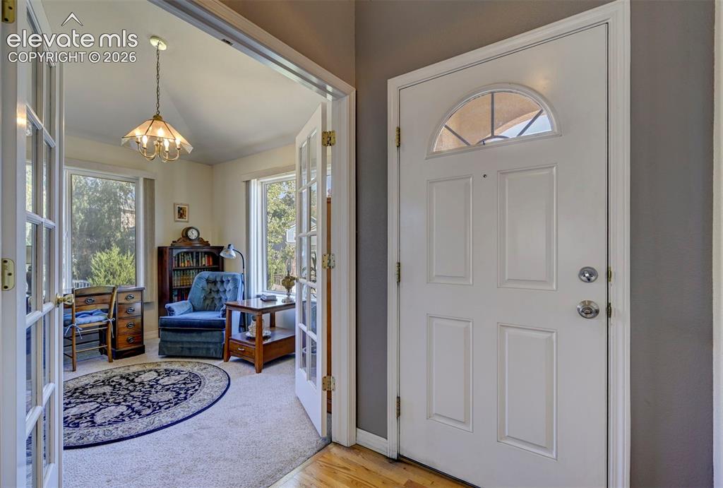 Image 3 of 50: Entrance Foyer