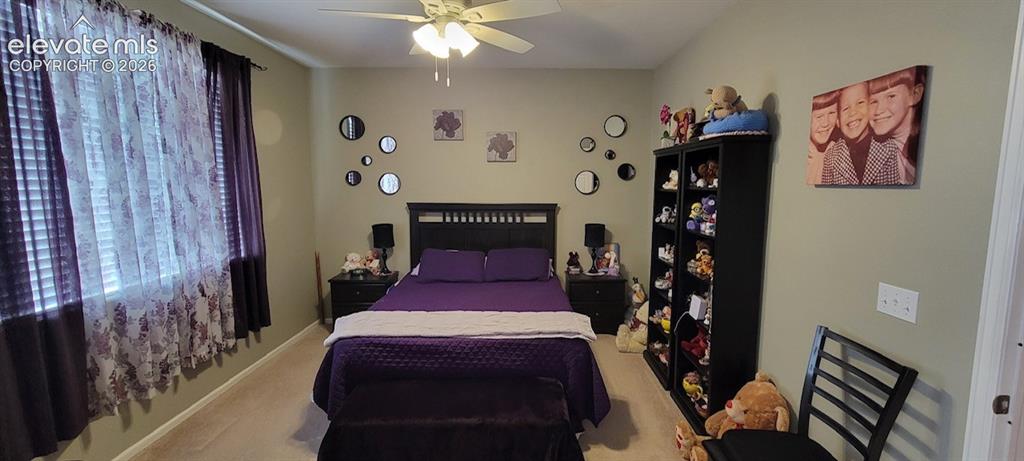 Image 10 of 24: Bedroom