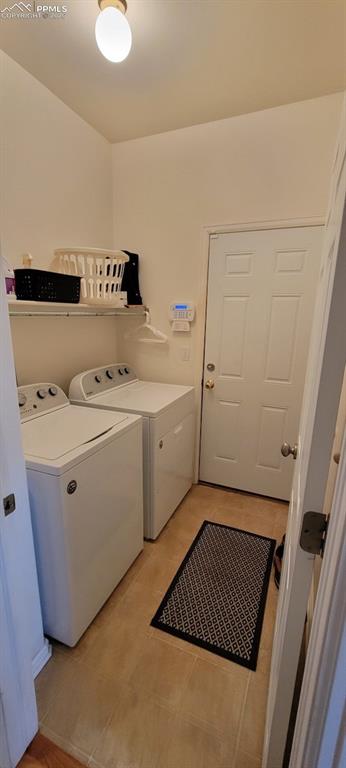 Image 11 of 13: Laundry