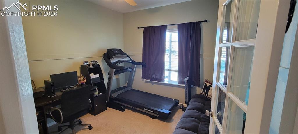 Image 14 of 21: Office