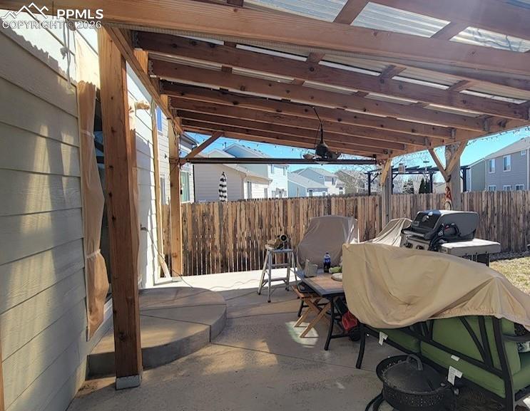 Image 21 of 21: Patio