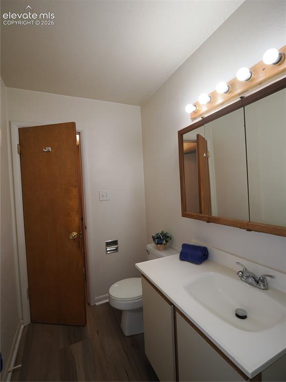 Image 15 of 35: Bathroom