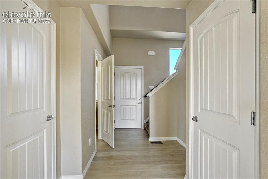 Image 20 of 47: Hallway