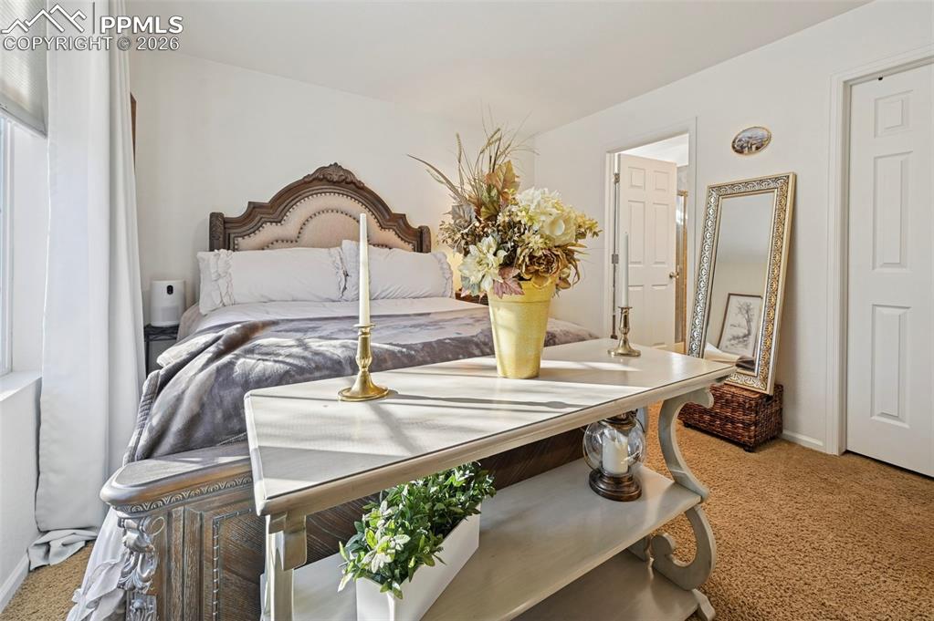 Image 17 of 39: Bedroom