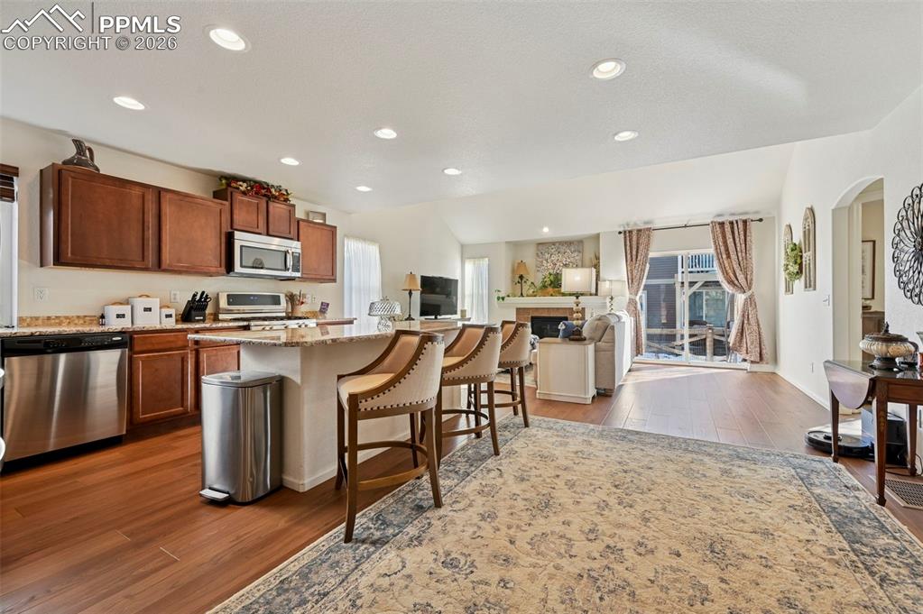 Image 9 of 39: Kitchen