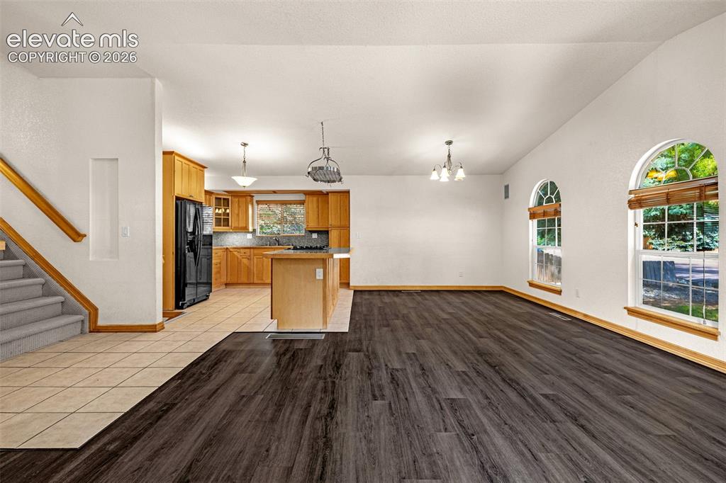 Image 12 of 48: Kitchen