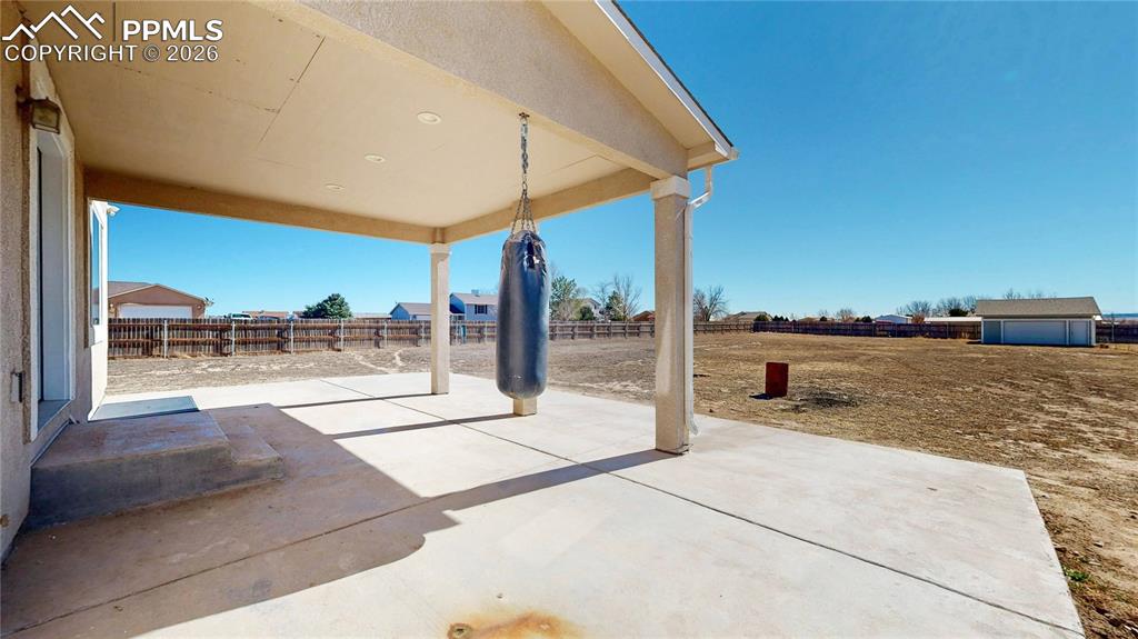 Image 40 of 46: Patio