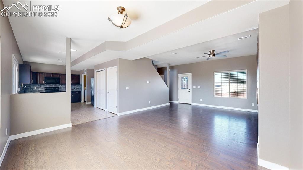 Image 7 of 46: Living Room