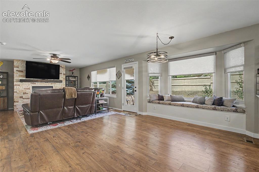 Image 11 of 37: Dining area includes bay window seat with storage