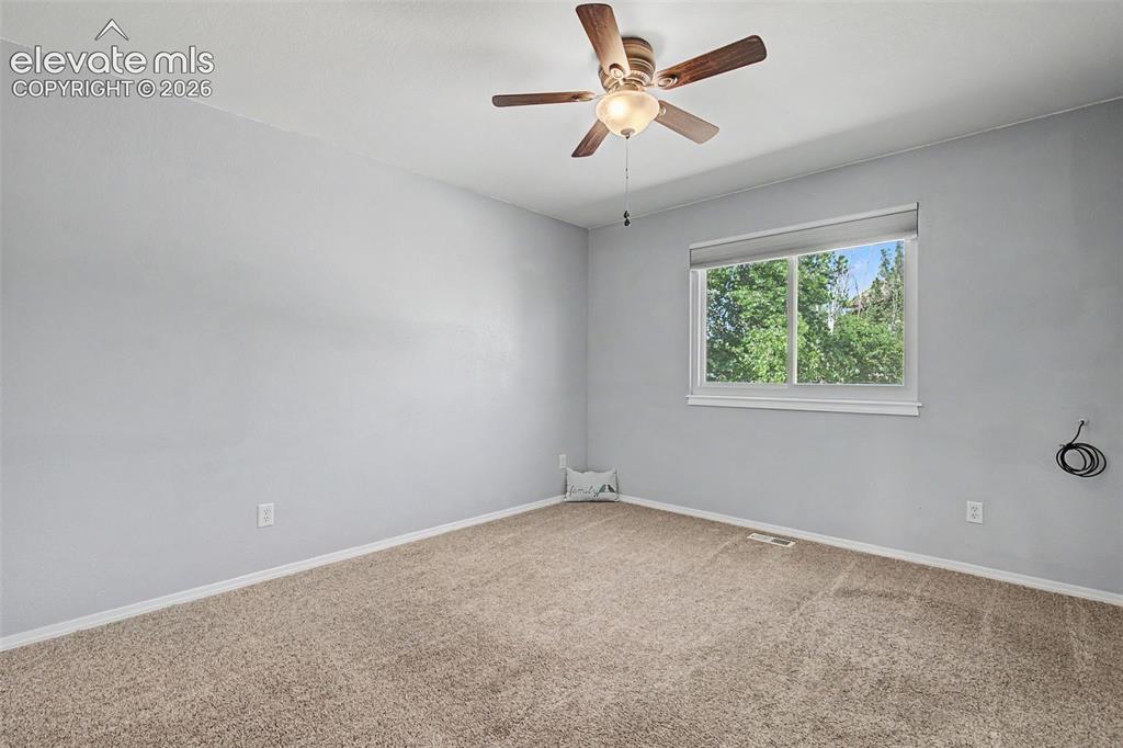Image 24 of 37: Upstairs Bedroom #1